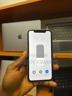 Apple iPhone XR 64 GB White