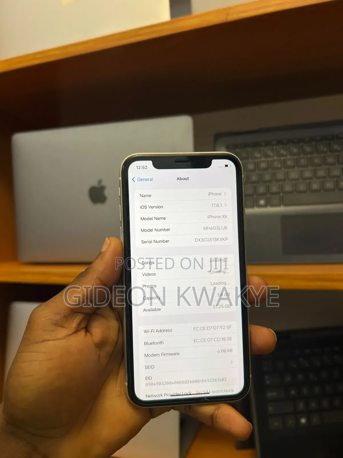 Apple iPhone XR 64 GB White