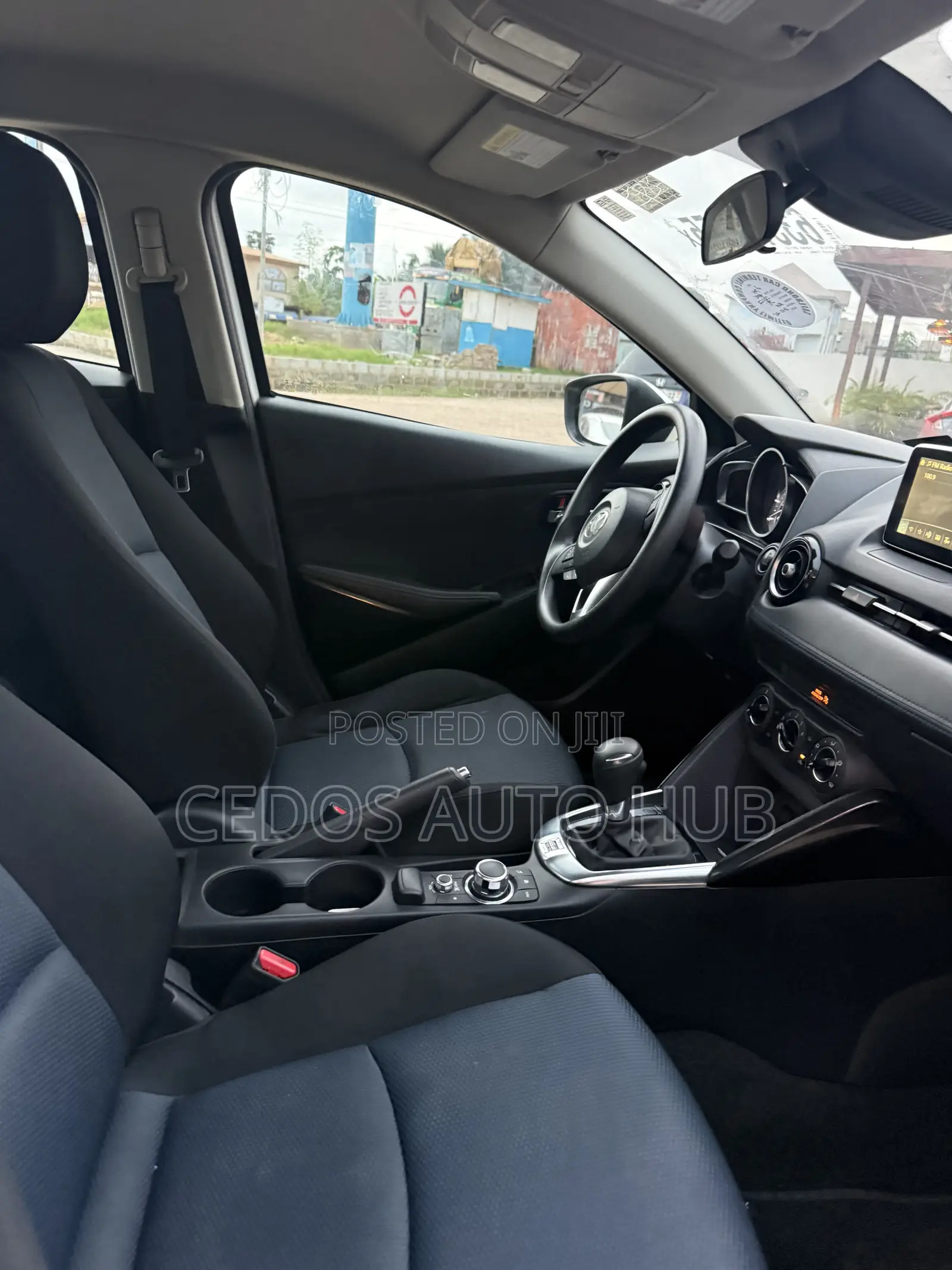 Toyota Yaris iA 1.5 FWD 2018 White