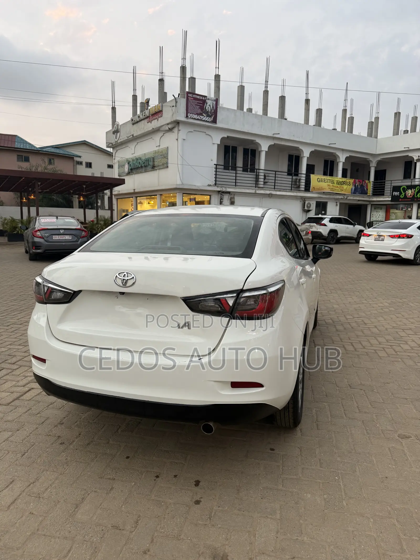 Toyota Yaris iA 1.5 FWD 2018 White