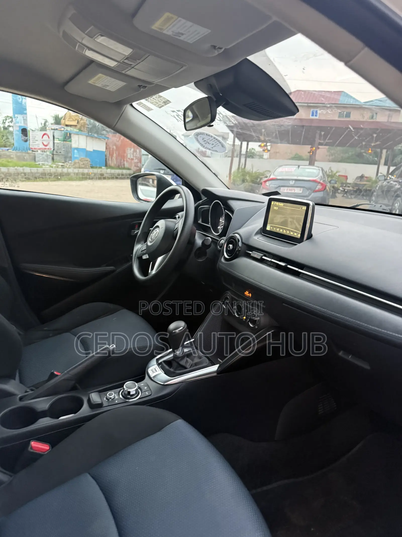 Toyota Yaris iA 1.5 FWD 2018 White
