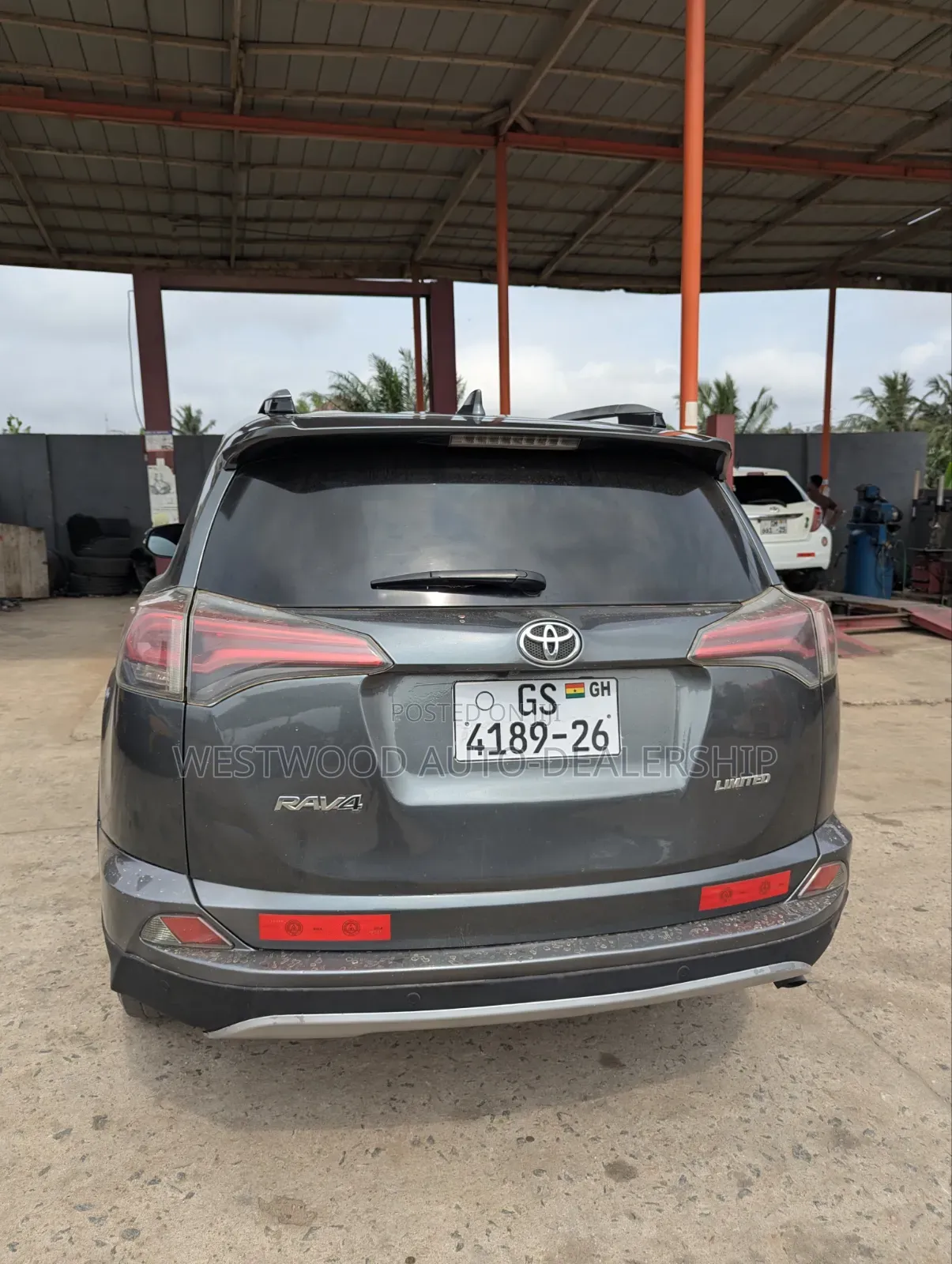 Toyota RAV4 Limited FWD (2.5L 4cyl 6A) 2016 Gray