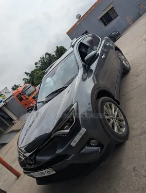 Toyota RAV4 Limited FWD (2.5L 4cyl 6A) 2016 Gray