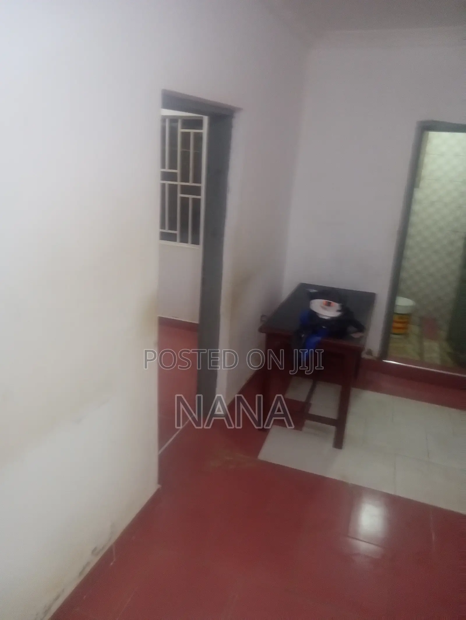 1bdrm Room & Parlour in Estate for rent