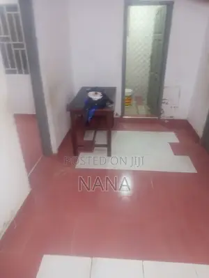 1bdrm Room & Parlour in Estate for rent