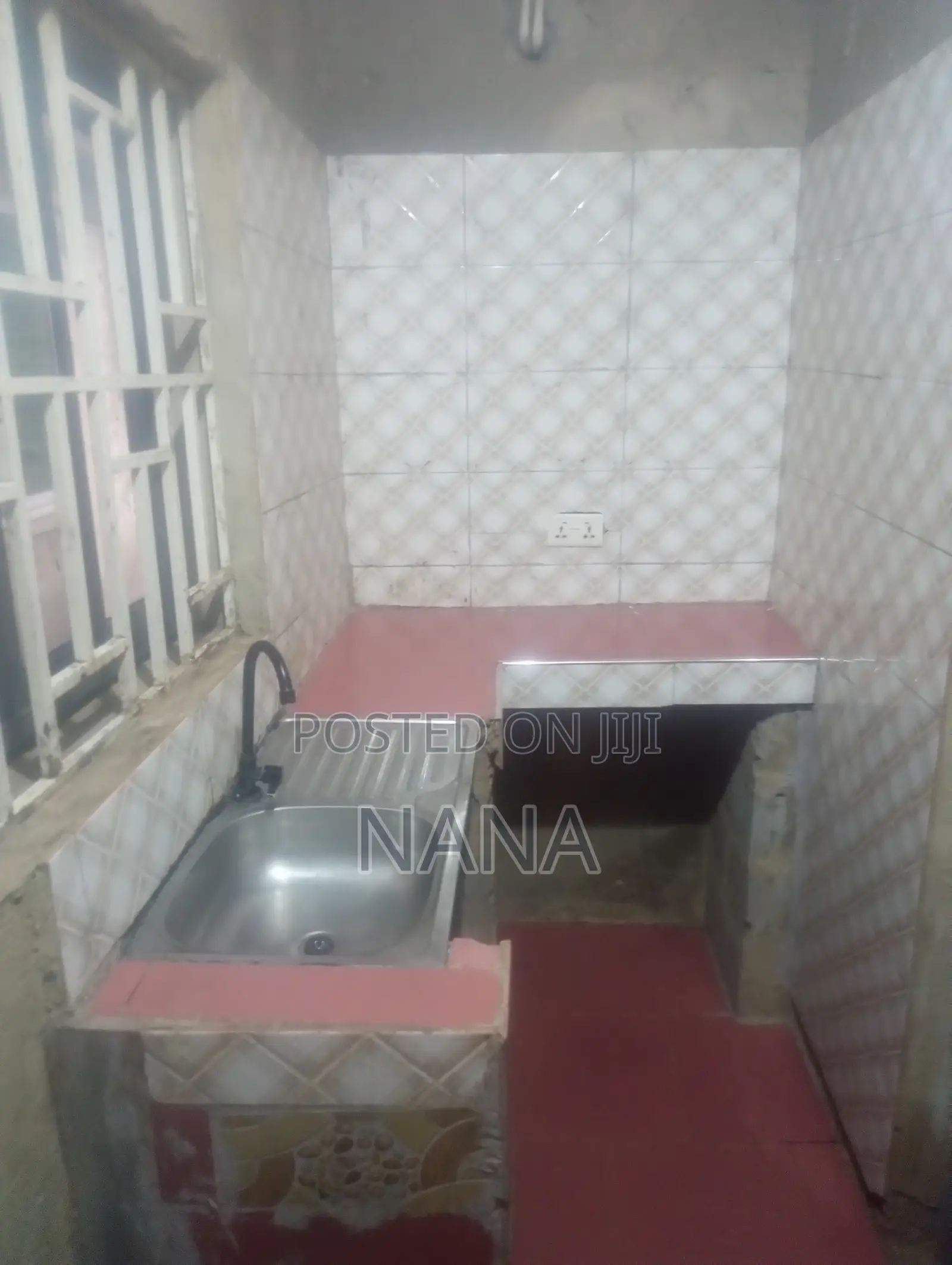 1bdrm Room & Parlour in Estate for rent