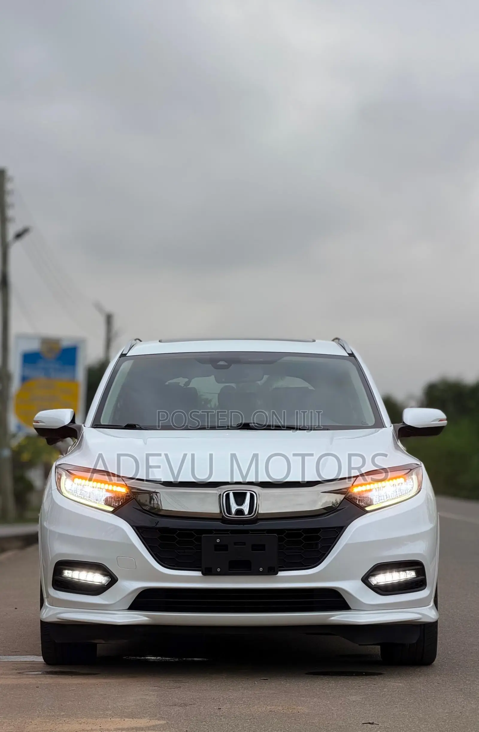 Honda HR-V Touring AWD 2020 White