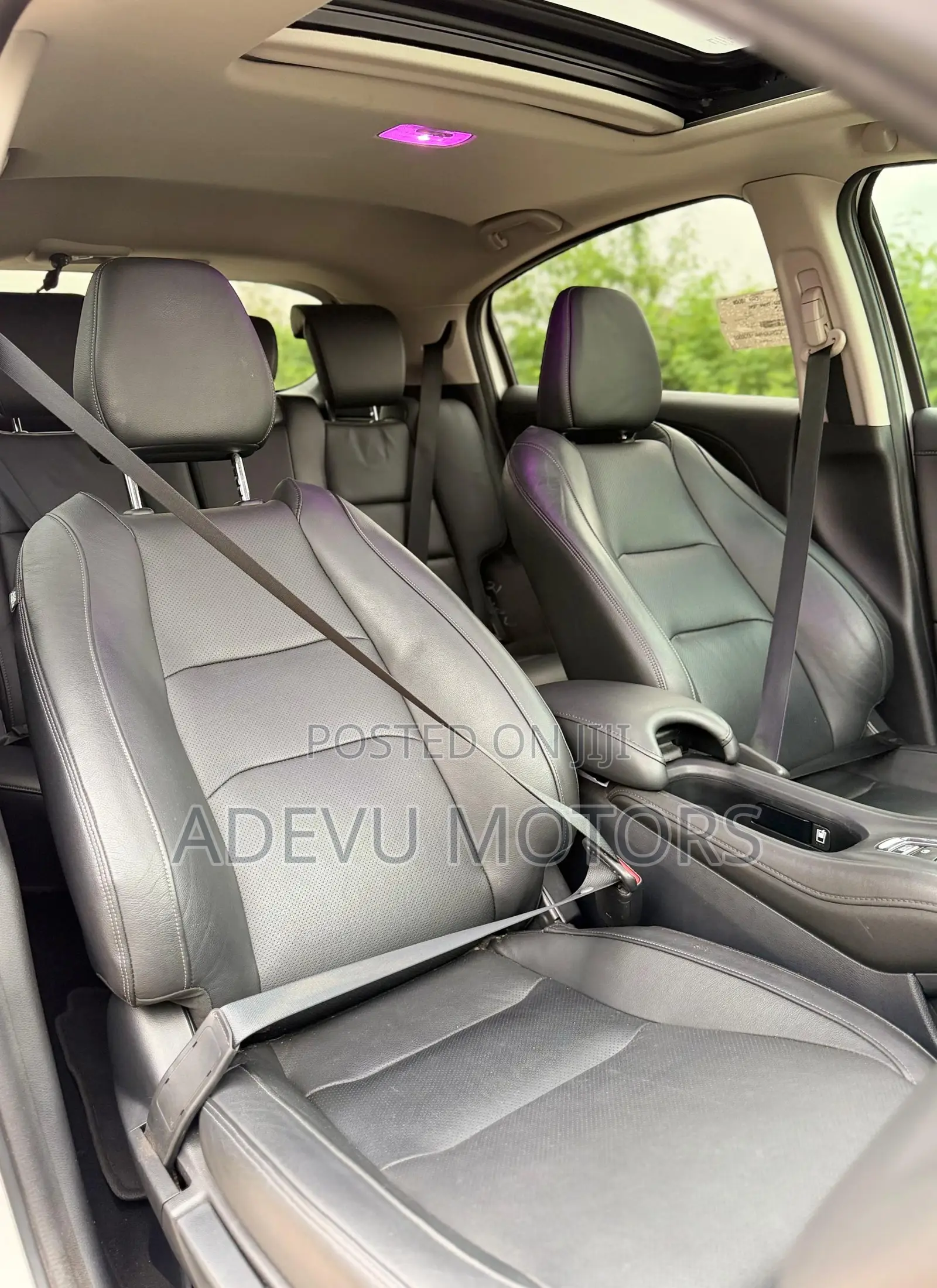 Honda HR-V Touring AWD 2020 White