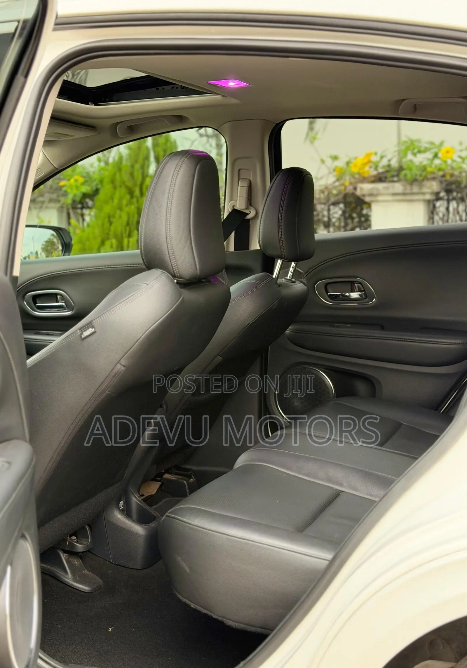 Honda HR-V Touring AWD 2020 White