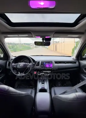 Honda HR-V Touring AWD 2020 White