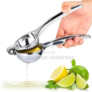 2 Pieces Lemon Squeezer