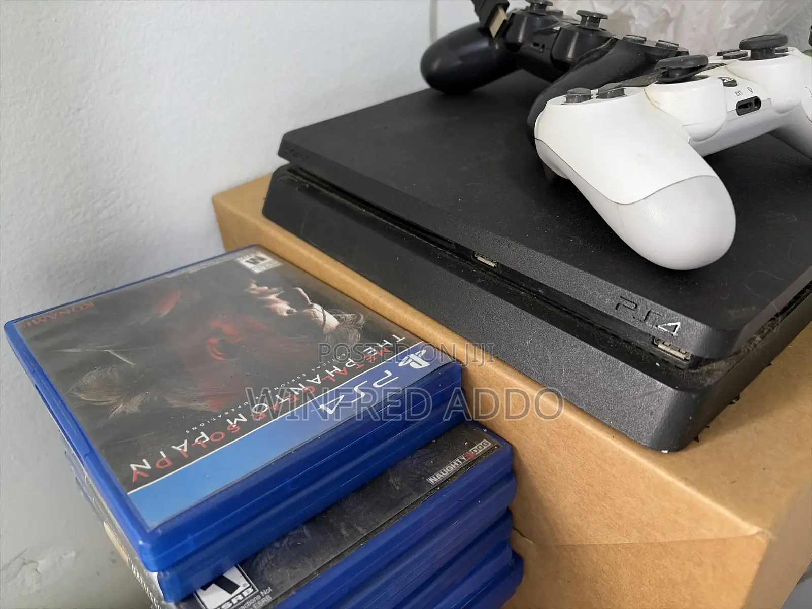 Ps4 Game Console