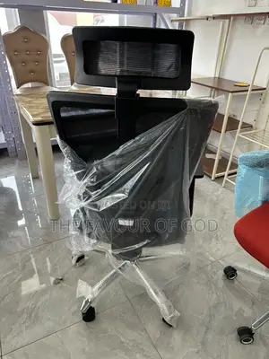 Strong and Well Made Swivel Chair