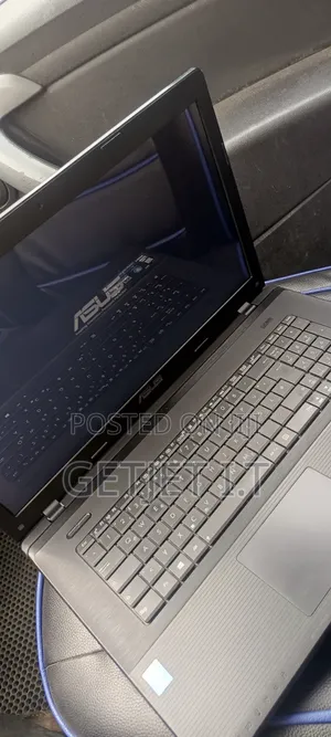 Laptop Asus X75A 8GB Intel HDD 500GB