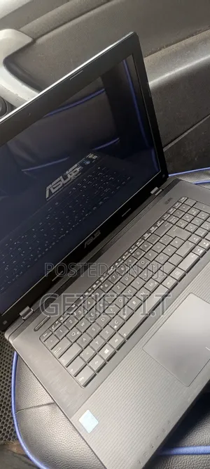 Laptop Asus X75A 8GB Intel HDD 500GB
