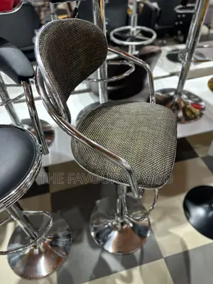 An Aesthetically Pleasing Bar Chair