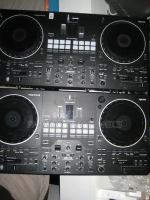 Pioneer Dj Serato DDJ-Rev5 Professional Dj Controller