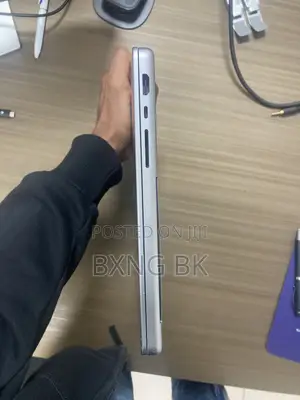 Laptop Apple MacBook Pro 2023 M2 Pro 16GB Apple M2 SSD 512GB