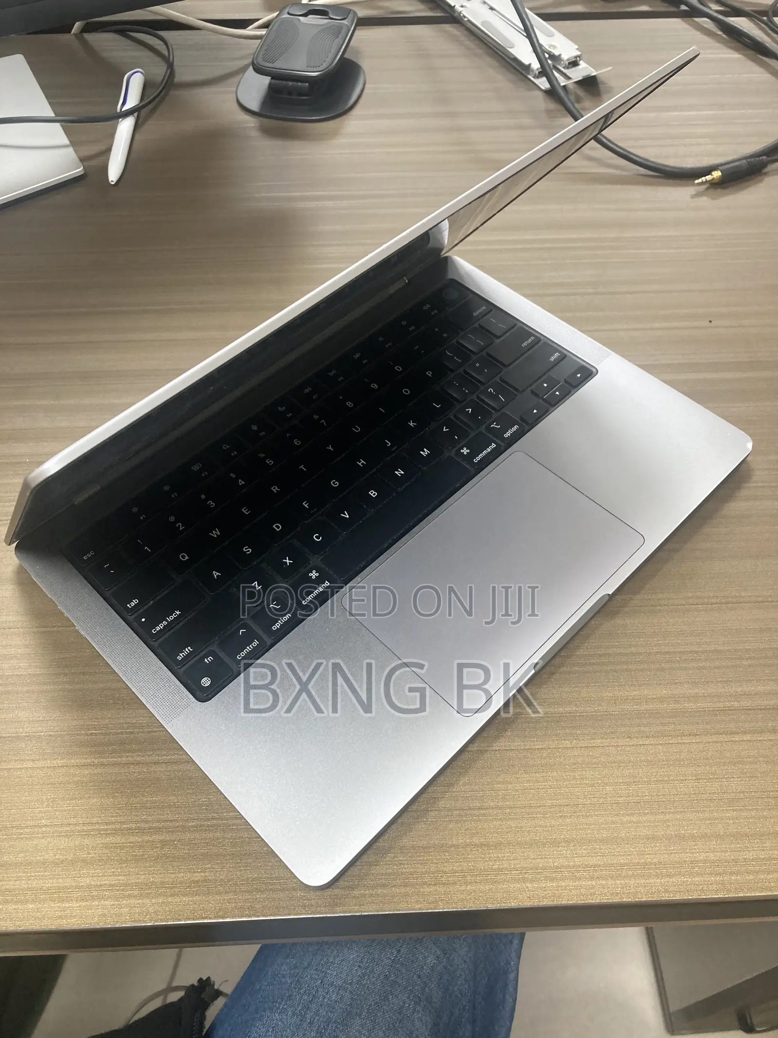 Laptop Apple MacBook Pro 2023 M2 Pro 16GB Apple M2 SSD 512GB