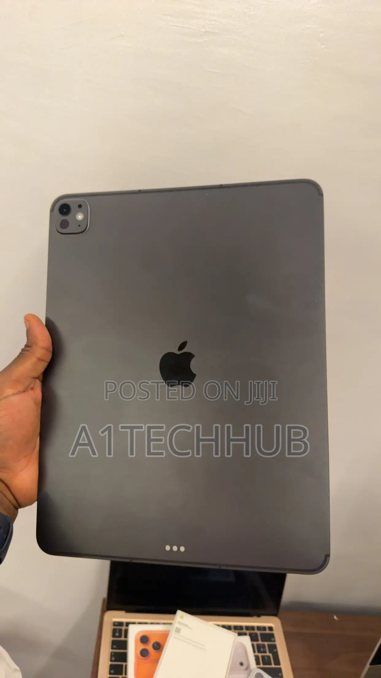 Apple iPad Pro 13 (2025) 256 GB Black