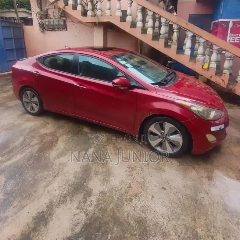 Hyundai Elantra 2016 Red