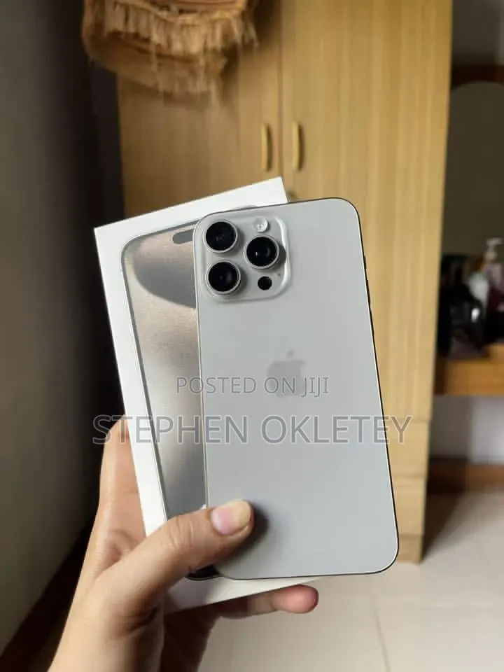 Apple iPhone 15 Pro Max 256 GB Silver