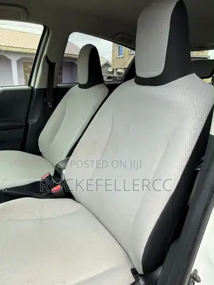 Toyota Vitz 1.3 FWD 3dr 2013 White