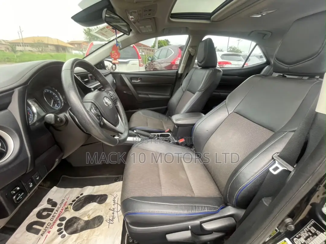 Toyota Corolla SE Special Edition 4dr Sedan (1.8L 4cyl CVT) 2017 Black