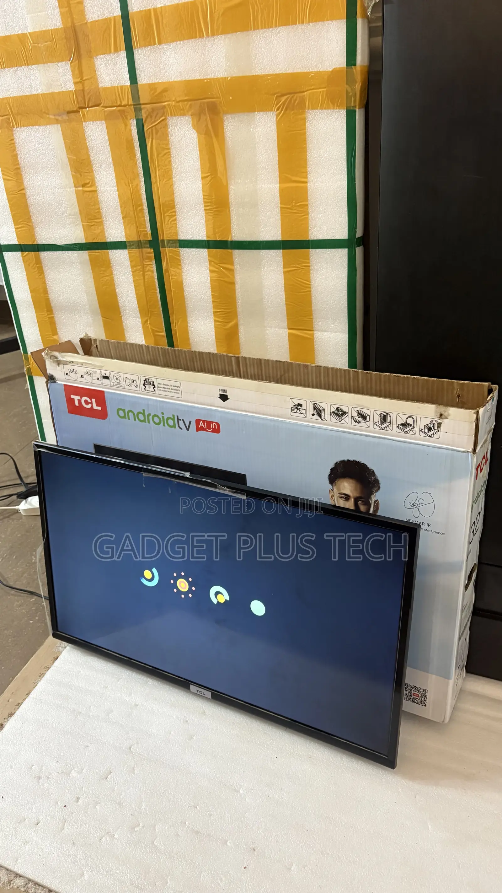 32” TCL FHD Andriod Tv With Box