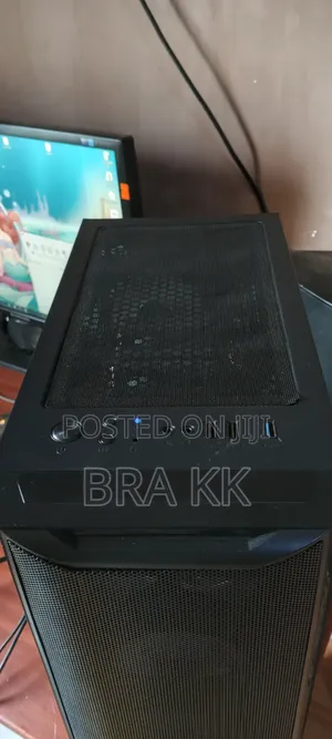 Desktop Computer 16GB Intel Xeon SSD 256GB