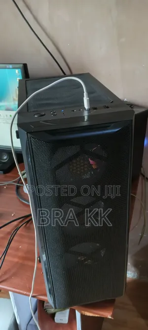 Desktop Computer 16GB Intel Xeon SSD 256GB