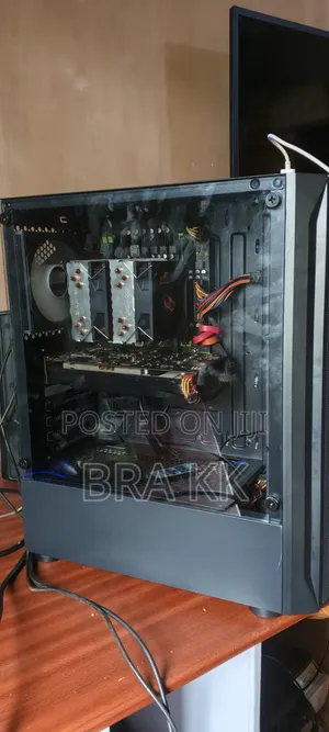 Desktop Computer 16GB Intel Xeon SSD 256GB