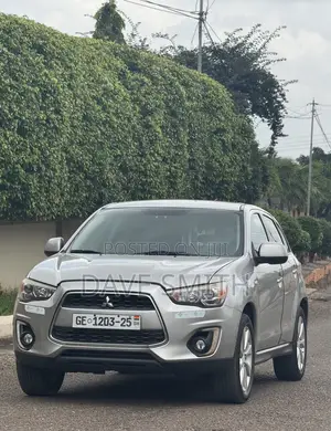 Mitsubishi Outlander 2.0 PHEV AWD 2015 Silver
