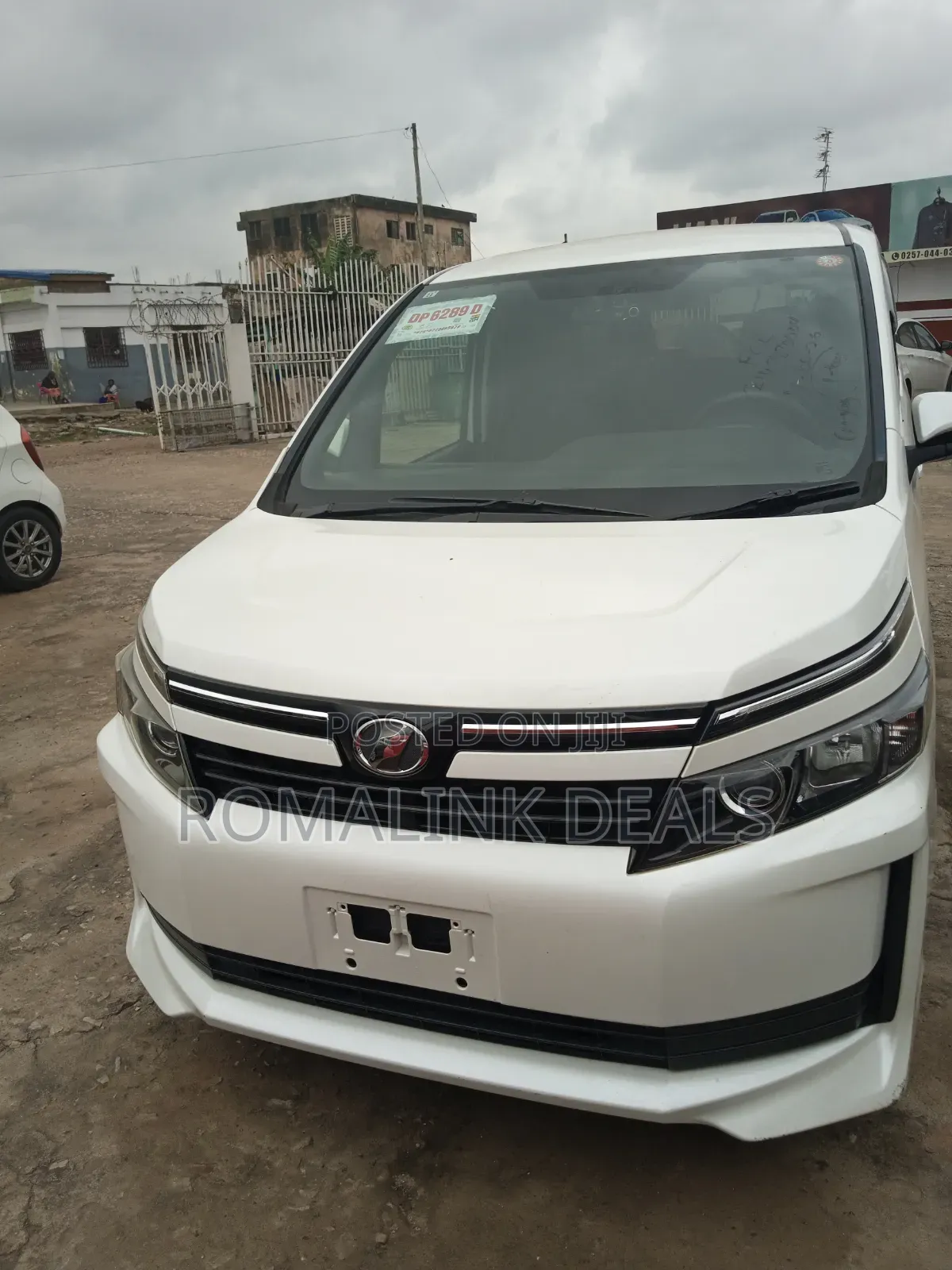 Toyota Voxy 2015 White
