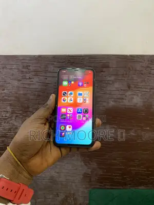 Apple iPhone 11 64 GB Black