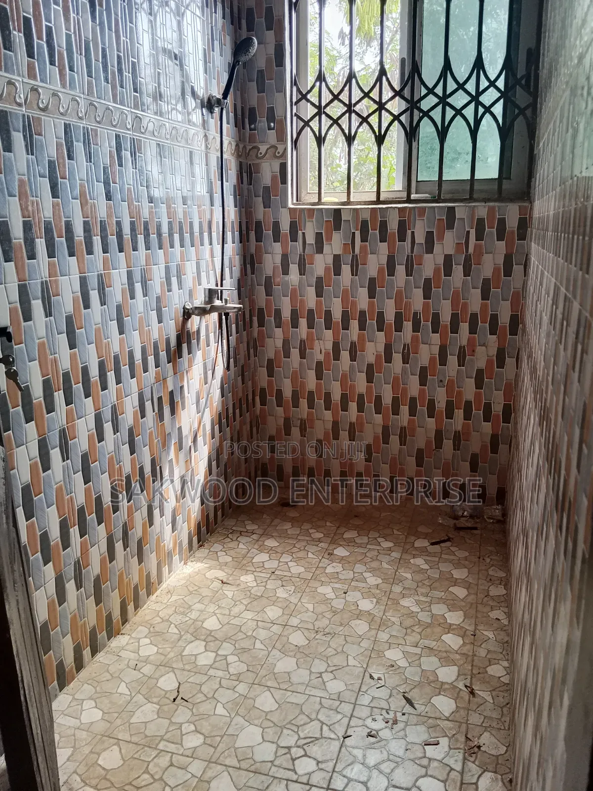 2bdrm Apartment in Sak Wood Enterprise, Oyibi for rent