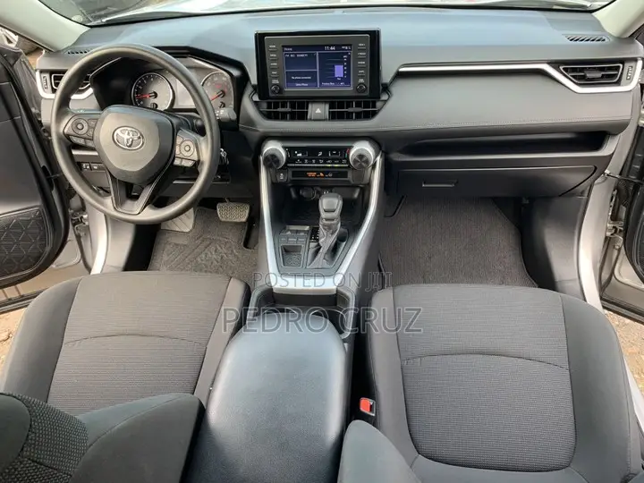 Toyota RAV4 2019 Gray