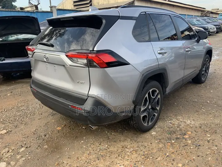 Toyota RAV4 2019 Gray