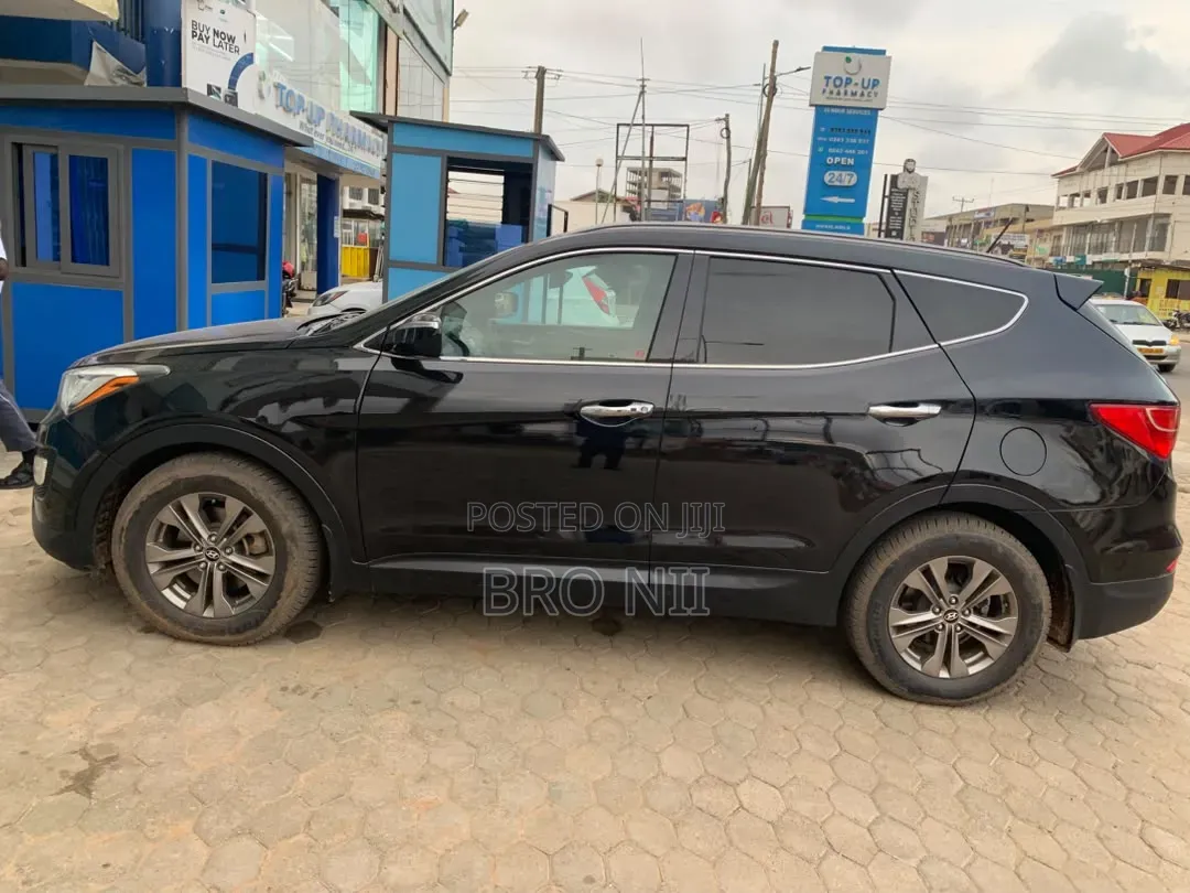 Hyundai Santa Fe 2015 Black