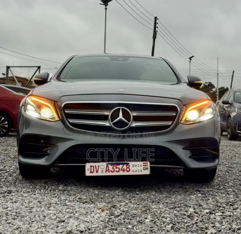 Mercedes-Benz E300 4Matic AWD Sedan (2.0L 4cyl 9A) 2017 Gray