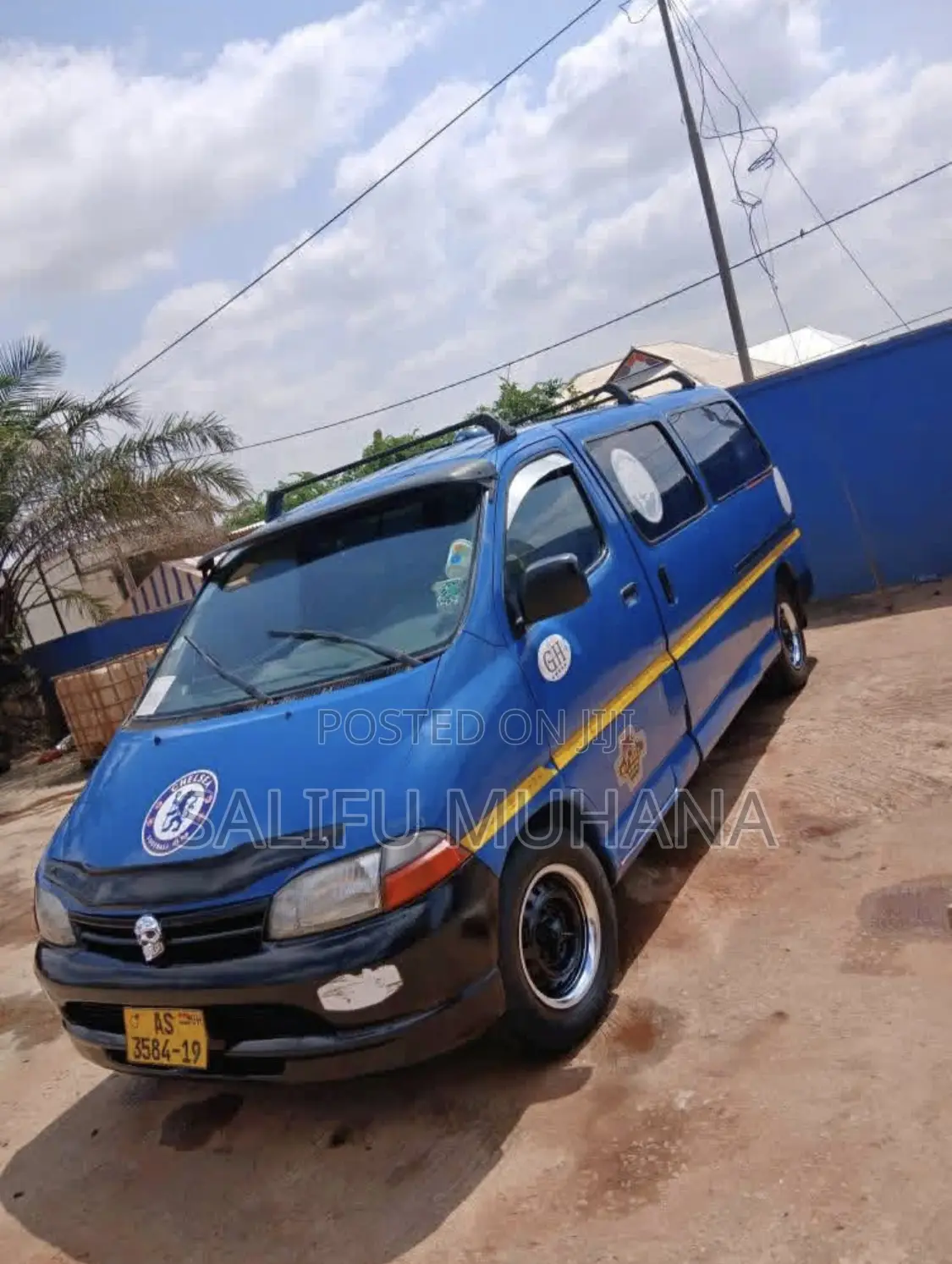 Toyota HiAce 2004 Blue