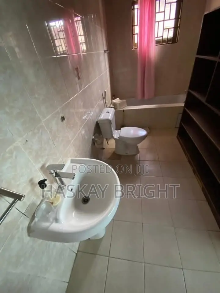 4bdrm House in Achimota for rent