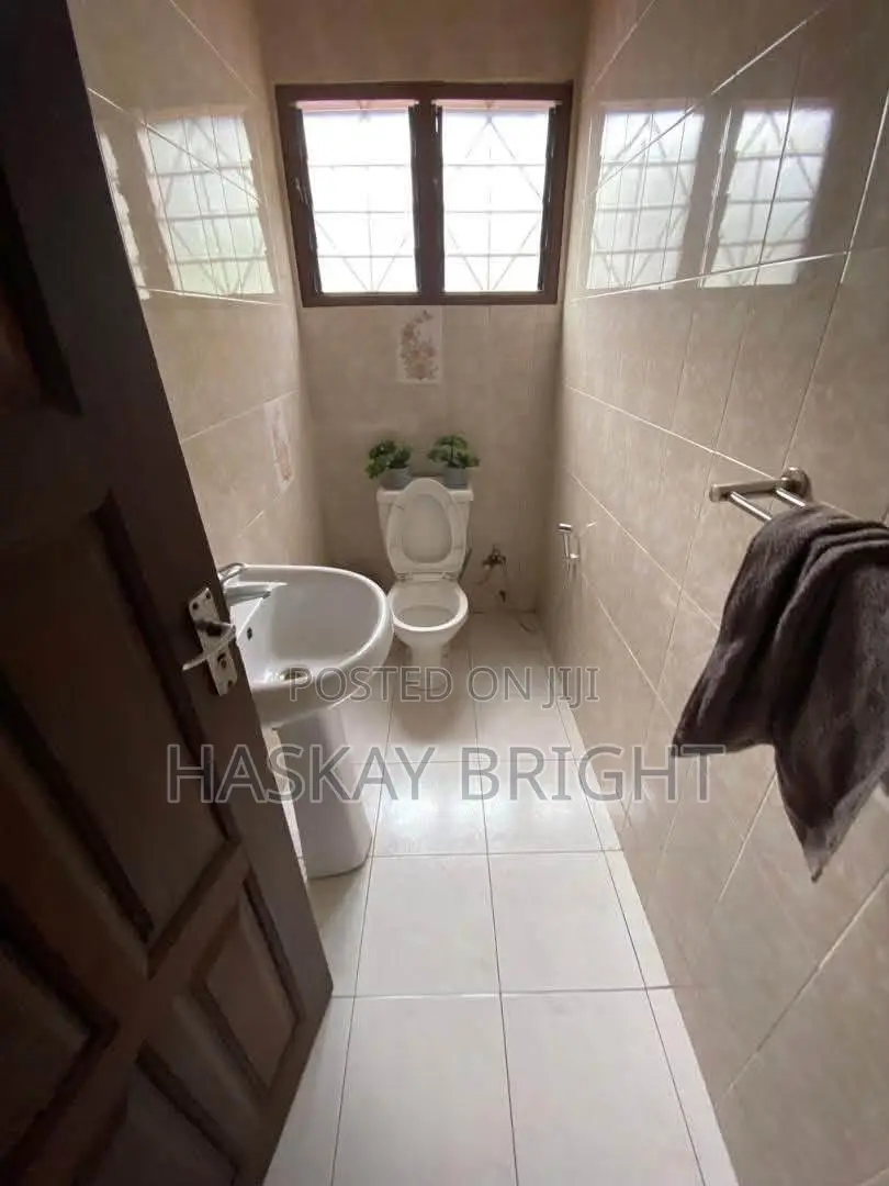 4bdrm House in Achimota for rent