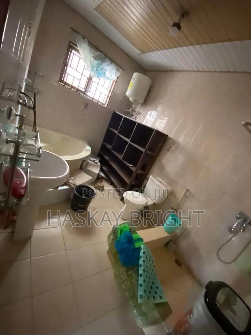 4bdrm House in Achimota for rent