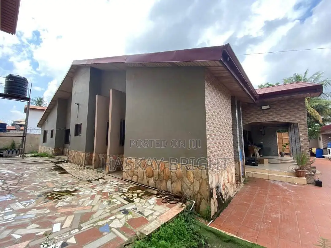 4bdrm House in Achimota for rent