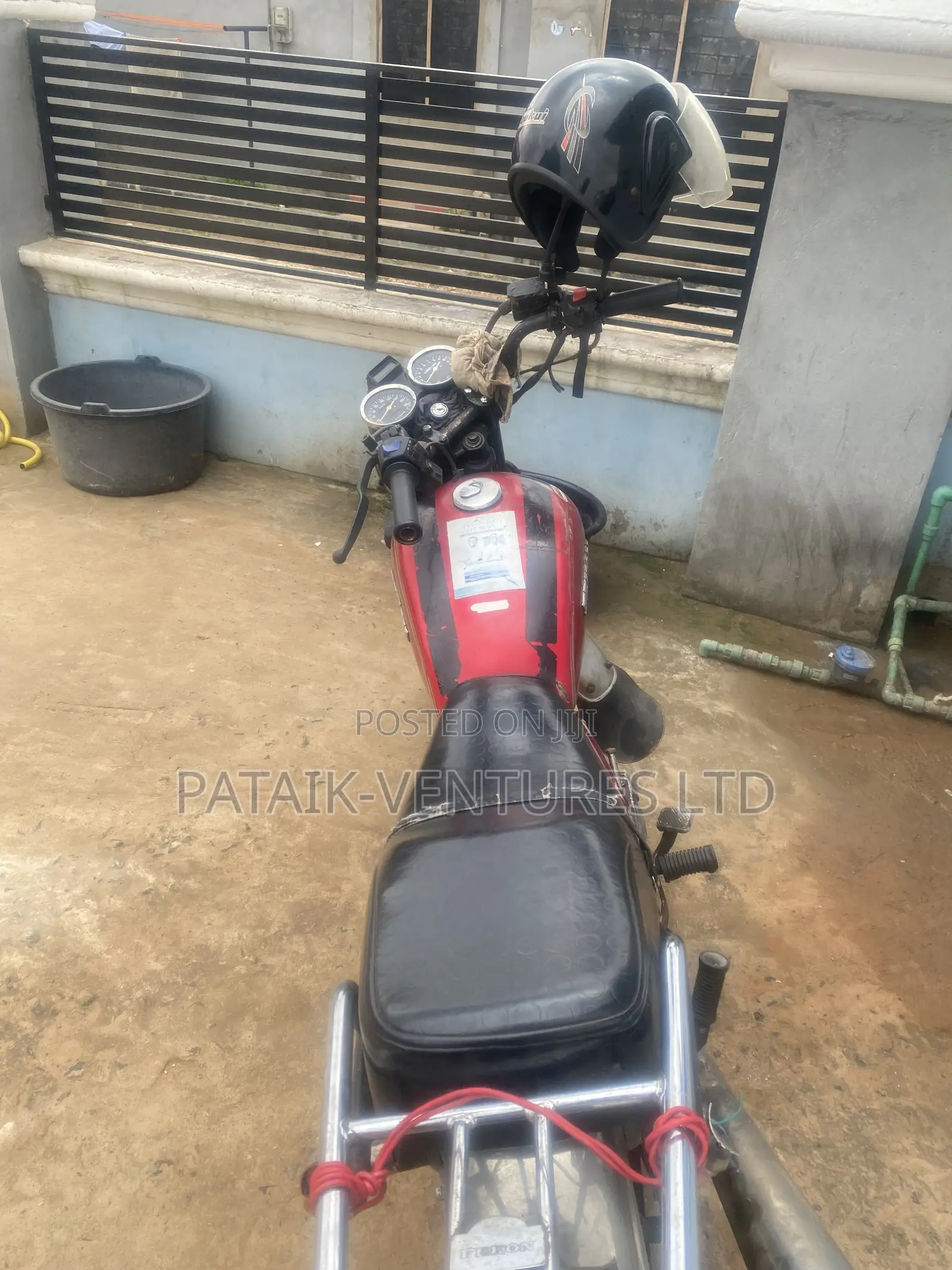 Hero Hero Hunk 150R Dual Disc ABS 2021 Red