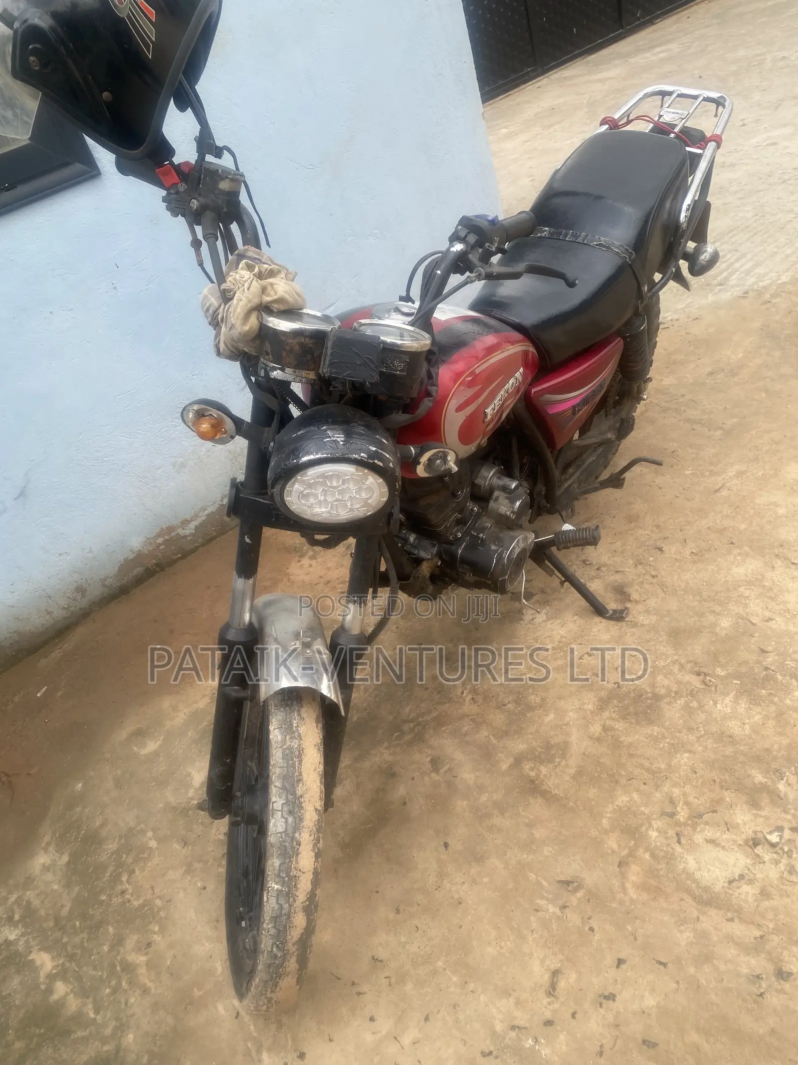 Hero Hero Hunk 150R Dual Disc ABS 2021 Red