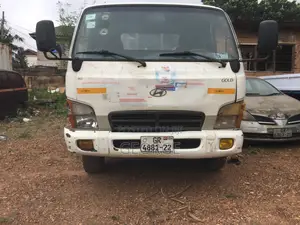 Hyundai Mighty 2 Double Cabin