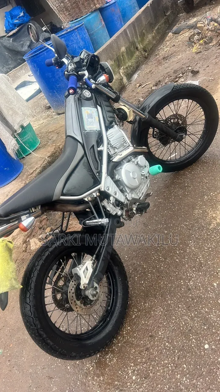 Yamaha 2013 Black
