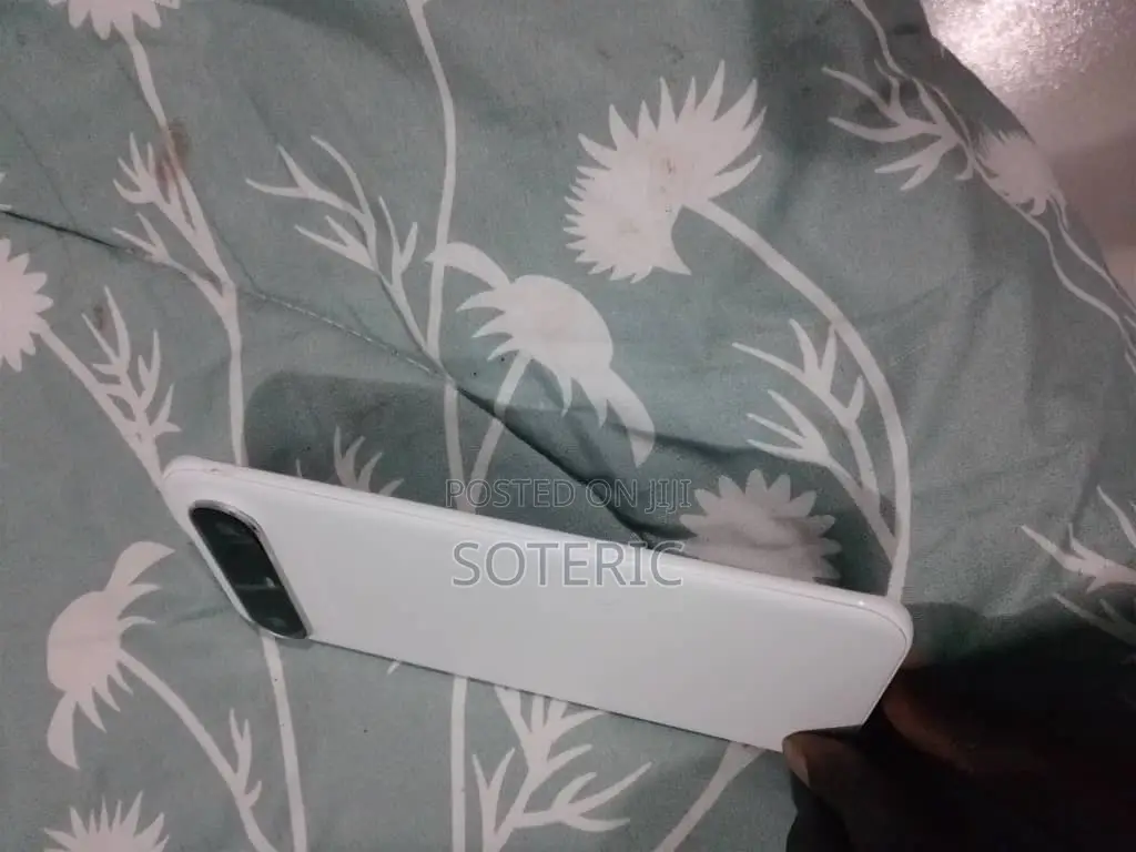 Tecno Spark Slim 256 GB White